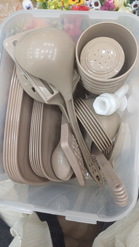 سرویس مسافرتی ۷۰ پارچه کلمن شو